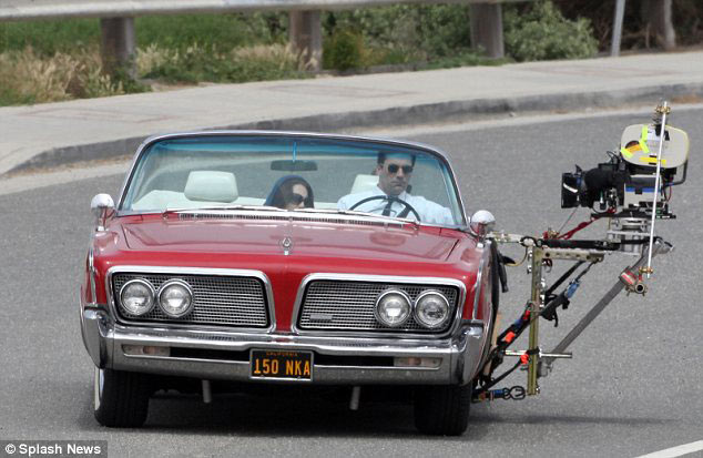 Mad Men, la Chrylser Imperial convertible rouge